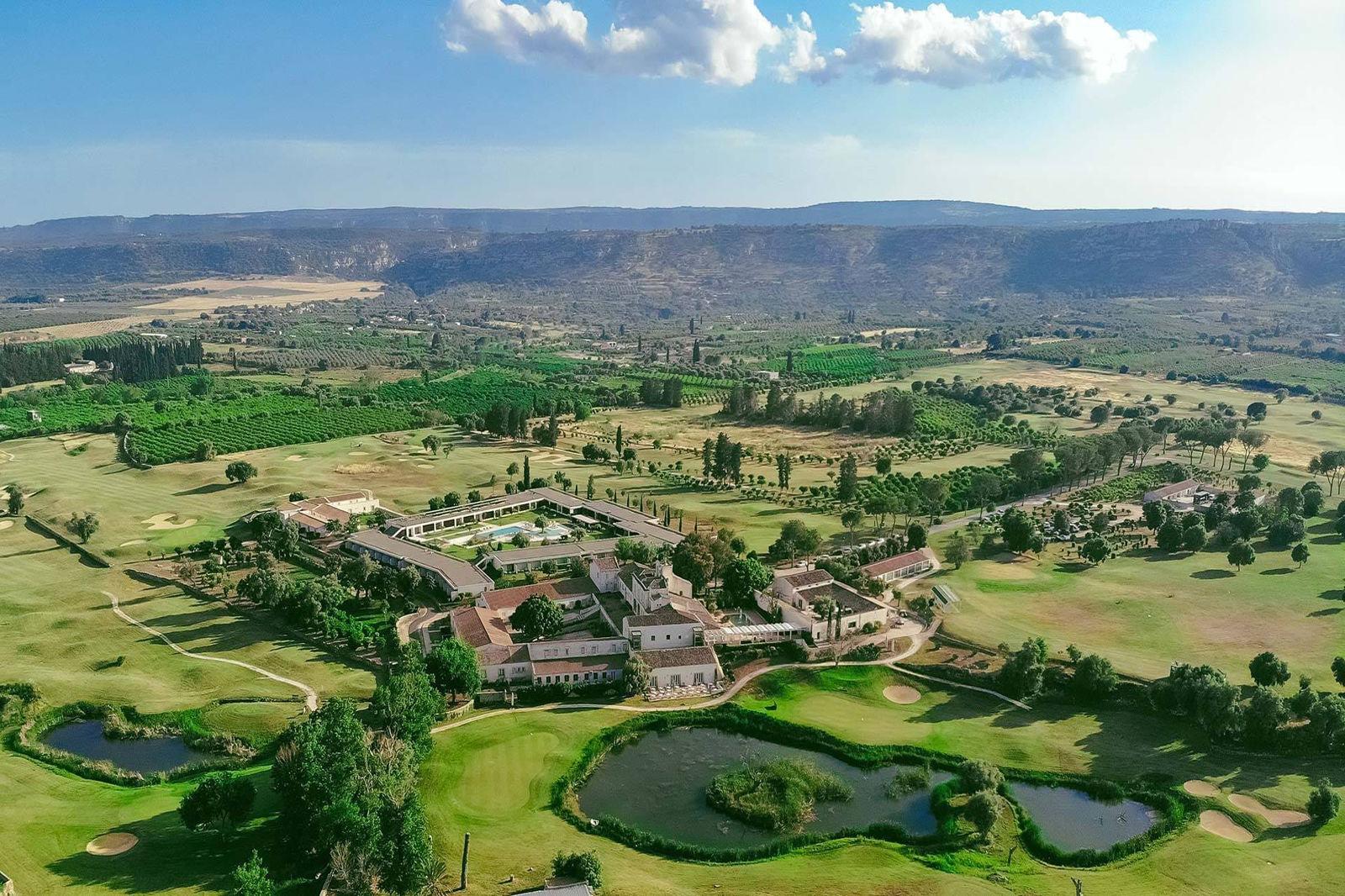 Borgo di Luce I Monasteri