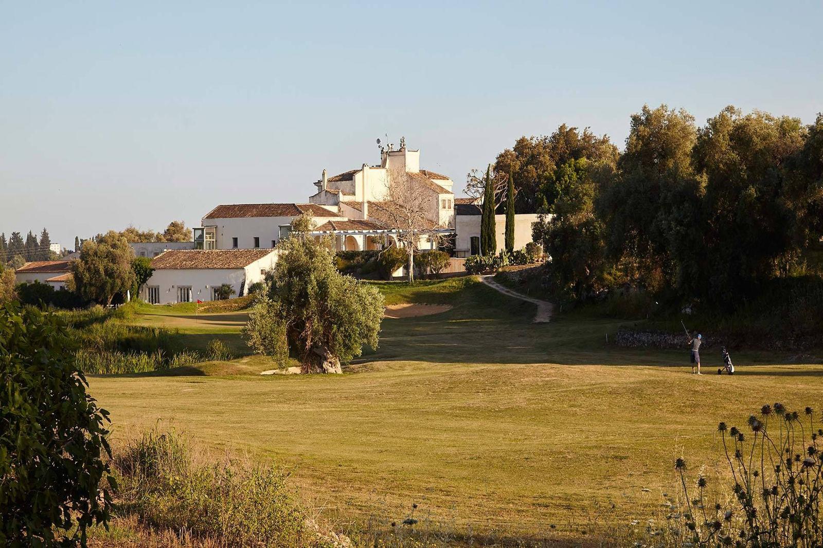 Borgo di Luce I Monasteri