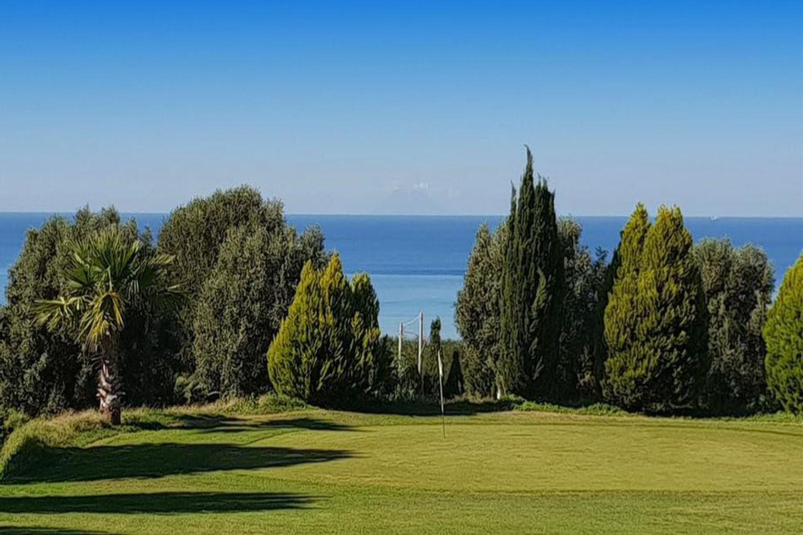 Tauriana Golf Club